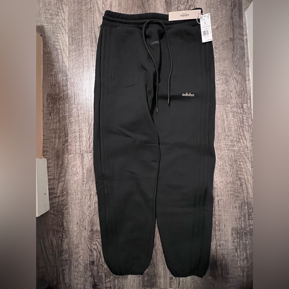 FEAR OF GOD Adidas Men's Black Joggers
Authentic Genuine from website. - Picture 9 of 11